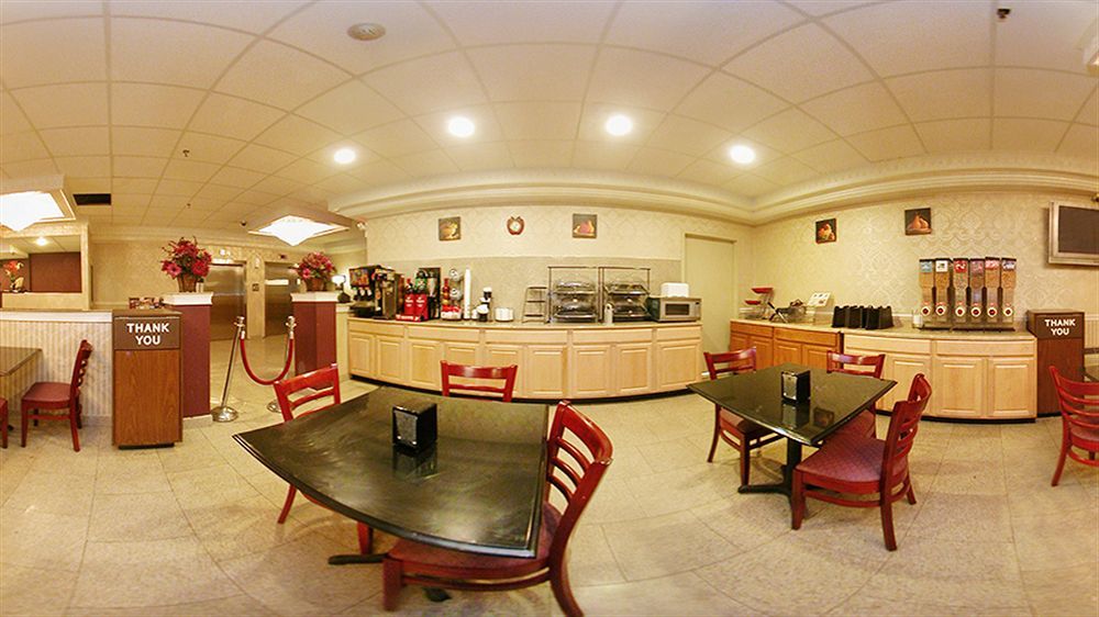 Hotel Ramada By Wyndham East Orange Extérieur photo